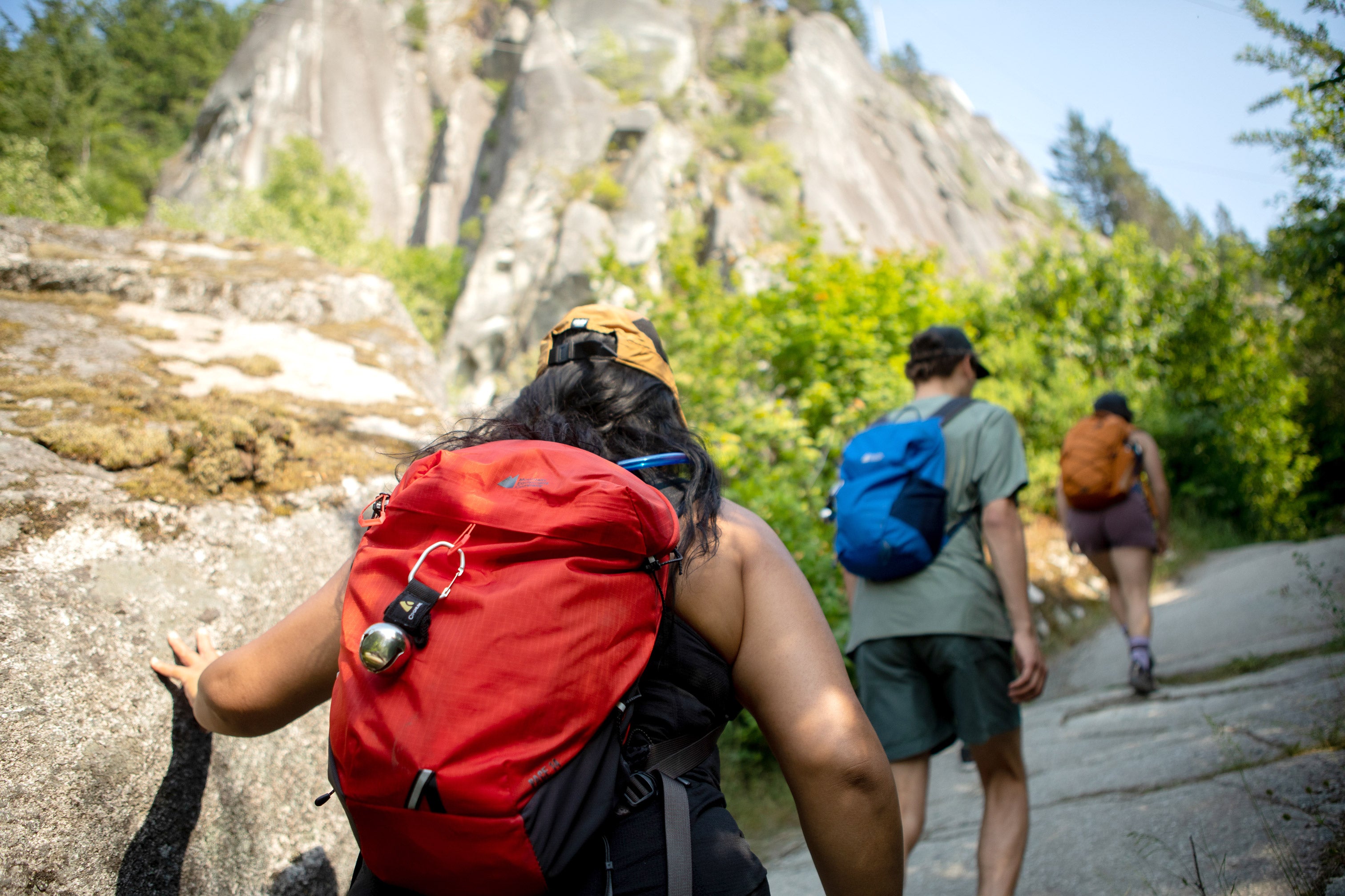 Gear for Day Hikes - A Beginner's Guide